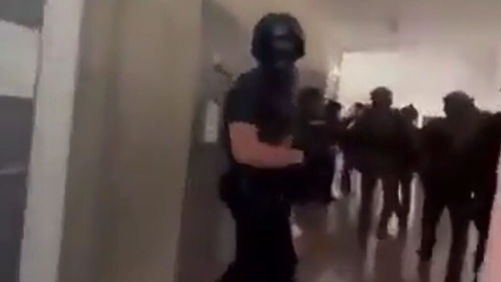 Masacre en una escuela de Austria dejó al menos nueve muertos y casi 30 heridos por un tiroteo