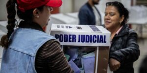 México sigue por la pendiente, con la previsión de un sistema judicial empeorado