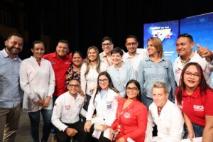 Ministra Jiménez: Trabajo en comunidades es fundamental para el sistema de salud