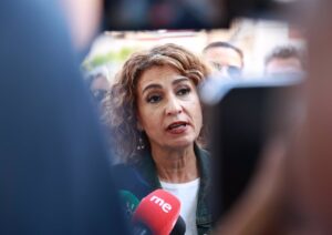 Montero se declara "profundamente traicionada" por Cerdán y ve que "sobran los motivos" para la continuidad del Gobierno