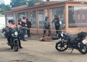Muere degollado motorizado que no vio mecate puesto para pedir colaboraciones