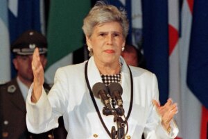 Muere en el exilio Violeta Chamorro, la 'madre de la democracia' nicaragüense