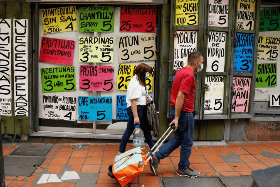 Observatorio de Finanzas rechaza "detenciones" de personas por difundir datos económicos