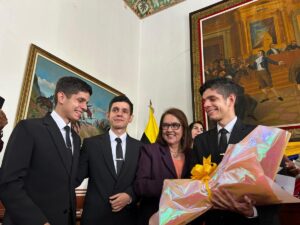 Omaira Labrador y los protagonistas de su historia – Diario La Nación
