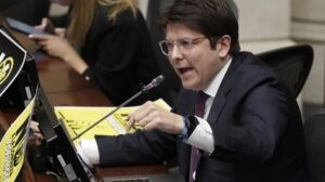 Operan de emergencia a Miguel Uribe Turbay por nuevo sangrado
