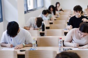 PAU 2025 | ¿Qué nota necesitas para entrar en la carrera que quieres? Consulta las notas de corte 2024-2025