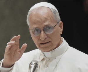 Papa León XIV alerta que actuales conflictos llevarán al mundo a la barbarie