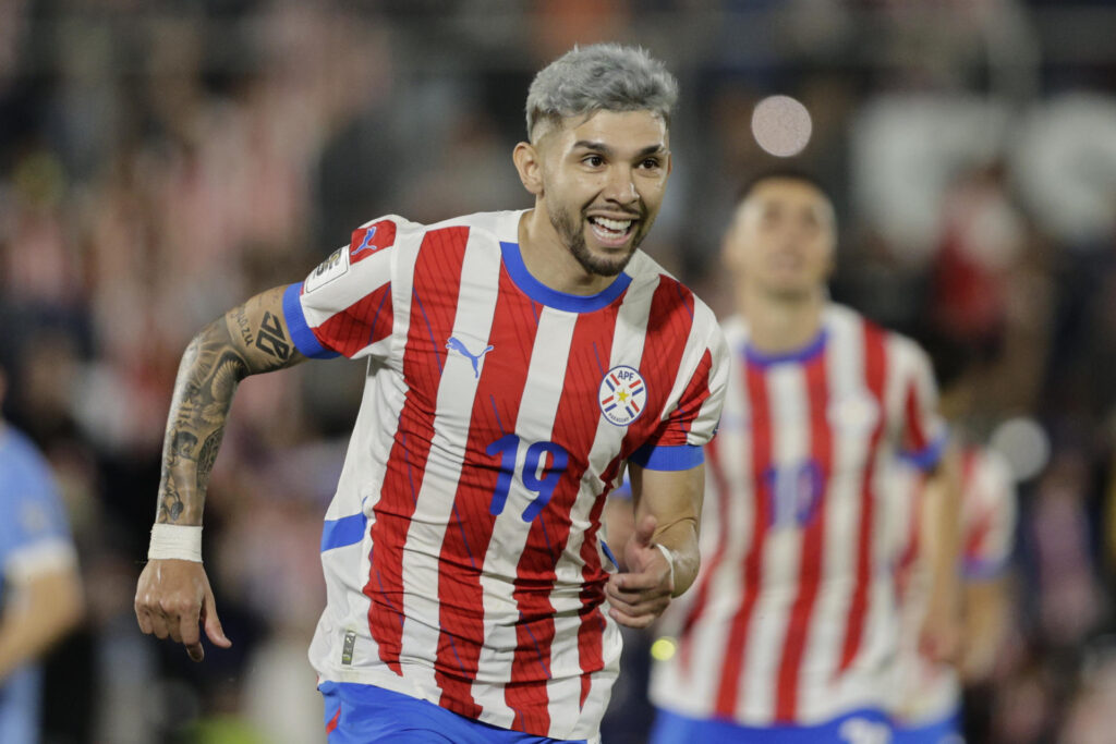 Paraguay se impone a Uruguay y avanza con firmeza en las eliminatorias al Mundial - AlbertoNews