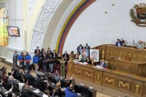 Parlamento aprueba ley de Organización para la Mediación
