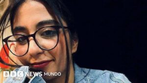Parnia Abassi, la joven poeta iraní que murió con su familia en un bombardeo de Israel