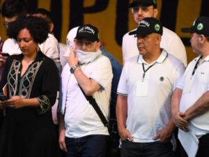 Polémica por presencia de jefes de bandas delincuenciales en acto de Petro en Medellín | Regiones | Economía