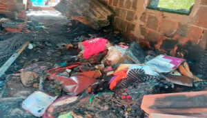 Por explosión en una vivienda fallecieron dos adultos mayores y una niña
