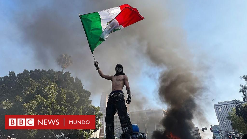 Por qué causa polémica la presencia de la bandera de México en las protestas en Los Ángeles contra las redadas migratorias