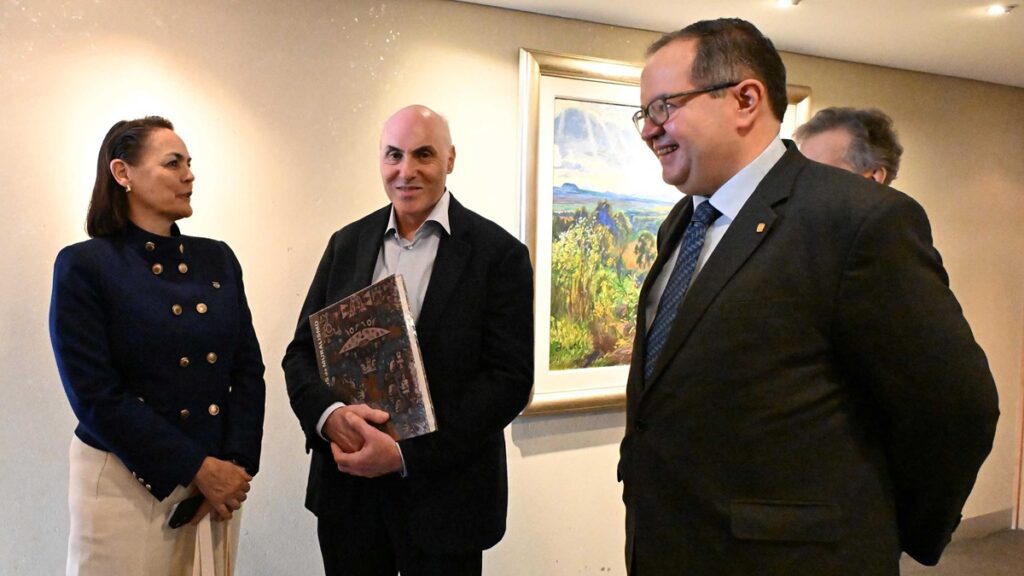 Premio Nobel de Medicina comparte conocimientos en la UNAM