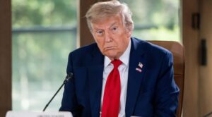 Presidente Trump afirma que no descarta volver atacar Irán