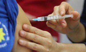 Vacuna contra fiebre amarilla: personas que deben evitarla