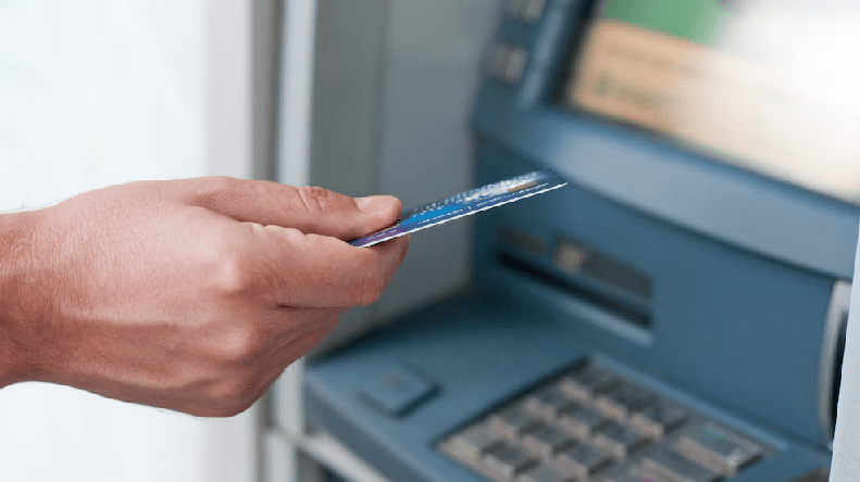 Qué es el ‘jackpotting’, el método con el que te pueden robar todo el dinero del cajero