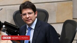 Quién es Miguel Uribe Turbay, el precandidato presidencial del partido de Álvaro Uribe en Colombia que fue baleado en un mitin en Bogotá