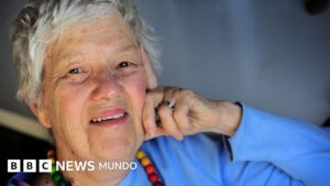 Quién fue Vera Rubin, la astrónoma que da nombre al observatorio con la cámara más grande del mundo que se inaugura en Chile