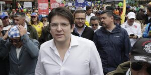 Recibe seis disparos el colombiano Miguel Uribe durante un acto de campaña
