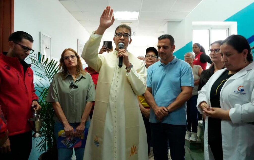 Reinauguran servicio de Medicina Interna del Seguro Social por 150.000 euros