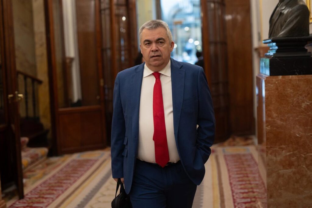 Santos Cerdán declara 8.000 euros menos en su cuenta al dejar el Congreso, pero menos deuda y más IRPF