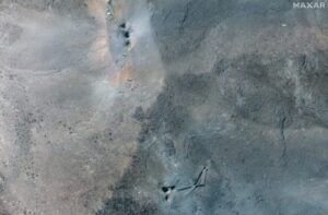 Seis impactos de la bomba GBU-75: así quedo Fordow tras el bombardeo de EE.UU. - AlbertoNews