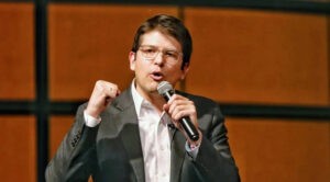 Senador Miguel Uribe muestra «indicios de mejoría»