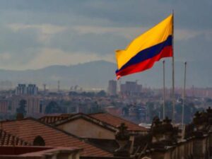 'Si instituciones funcionan, la democracia resiste': presidente Corte Constitucional | Finanzas | Economía