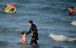 Siria impone el uso obligatorio de burkinis para las mujeres en las playas públicas