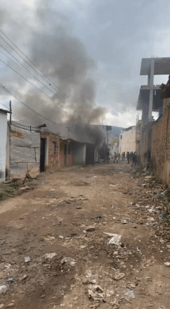 Sofocan incendio de vivienda en frontera