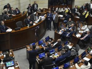Sube el pulso de tutela por votación en Senado de consulta popular | Gobierno | Economía