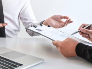 Téngalas en cuenta: el listado de profesiones que marcarán la próxima década | Empleo | Economía