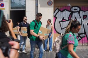 Termina el registro en la casa de Ábalos en València tras más de nueve horas en busca de documentación sobre obras