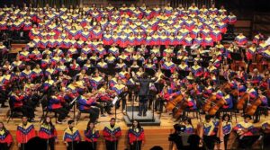 Tres discos reúnen la esencia de la Primera Sinfonía de Vive El Sistema Fest