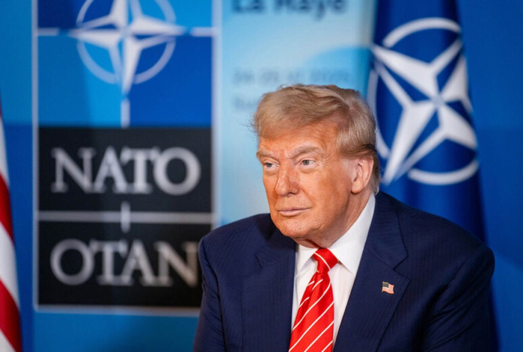 Trump amenaza a España con represalias comerciales por no comprometerse con el 5% en Defensa