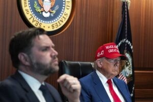 Trump asegura que Israel e Irán han alcanzado un acuerdo de alto el fuego, que comenzará dentro de seis horas