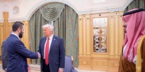 Trump firma el levantamiento de las sanciones a Siria para abrir el diálogo con Israel