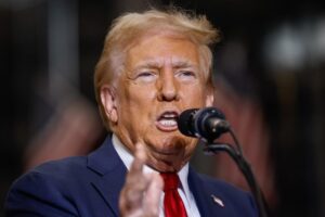 Trump firmó acuerdo comercial con China y prevé otro con India