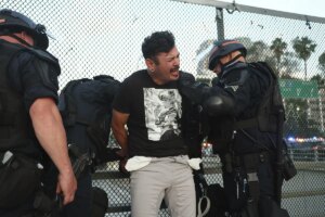 Trump ordena nuevas redadas contra inmigrantes en Los Ángeles, Chicago y Nueva York
