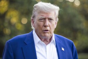Trump sostiene que los ataques contra Irán causaron una "destrucción total", pero reconoce que el informe de daños no fue concluyente - AlbertoNews