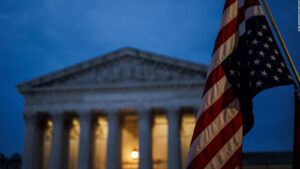 ÚLTIMA HORA | Corte Suprema de EEUU frena mandatos judiciales que bloquearon el plan de Trump contra ciudadanía por nacimiento - AlbertoNews