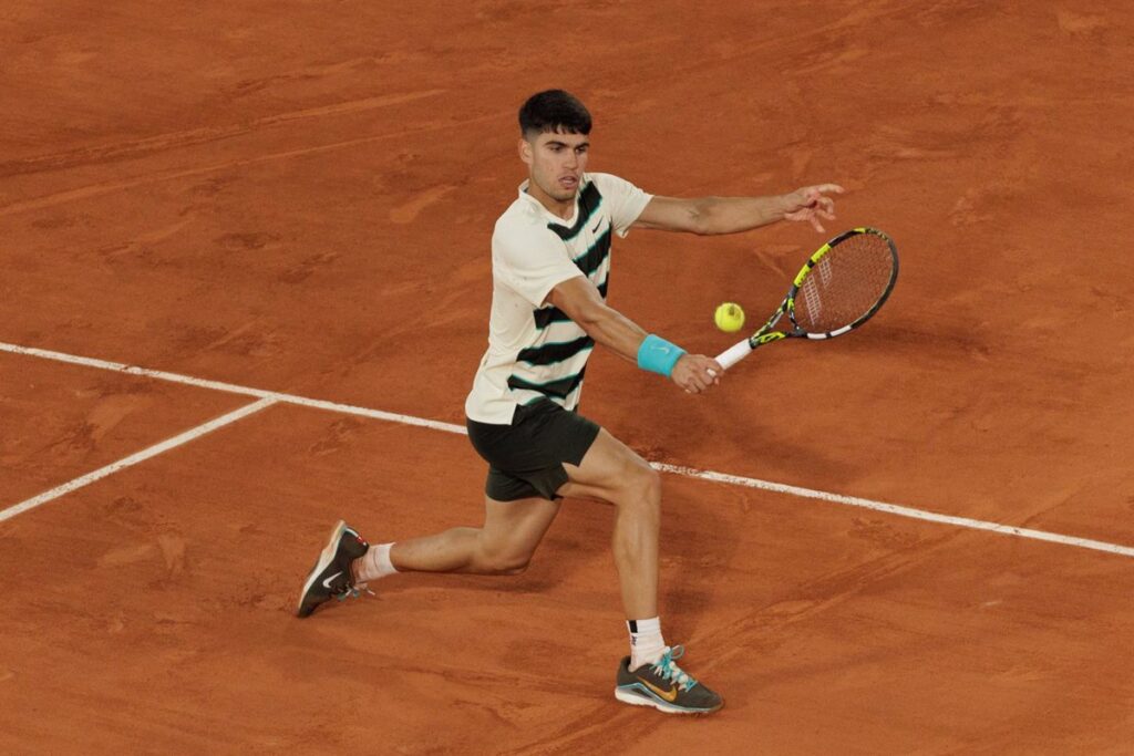 Un Alcaraz sublime arrasa a Paul y ya está en semifinales de Roland Garros