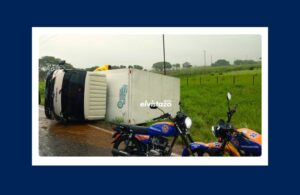 Un lesionado leve dejó vuelco de camión cava de Corpoelec en la carretera El Tigre - Bolívar