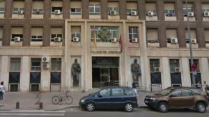 Un menor perdió un testículo por un grave error médico