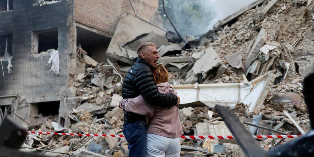 Un nuevo bombardeo ruso deja al menos 14 muertos en Kiev y 44 heridos