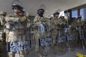 Un tribunal de EEUU afirma que la federalización de la Guardia Nacional de Trump en California es legal