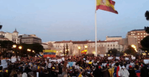 Venezuela queda como el segundo país con más nacionalizados en España durante 2024