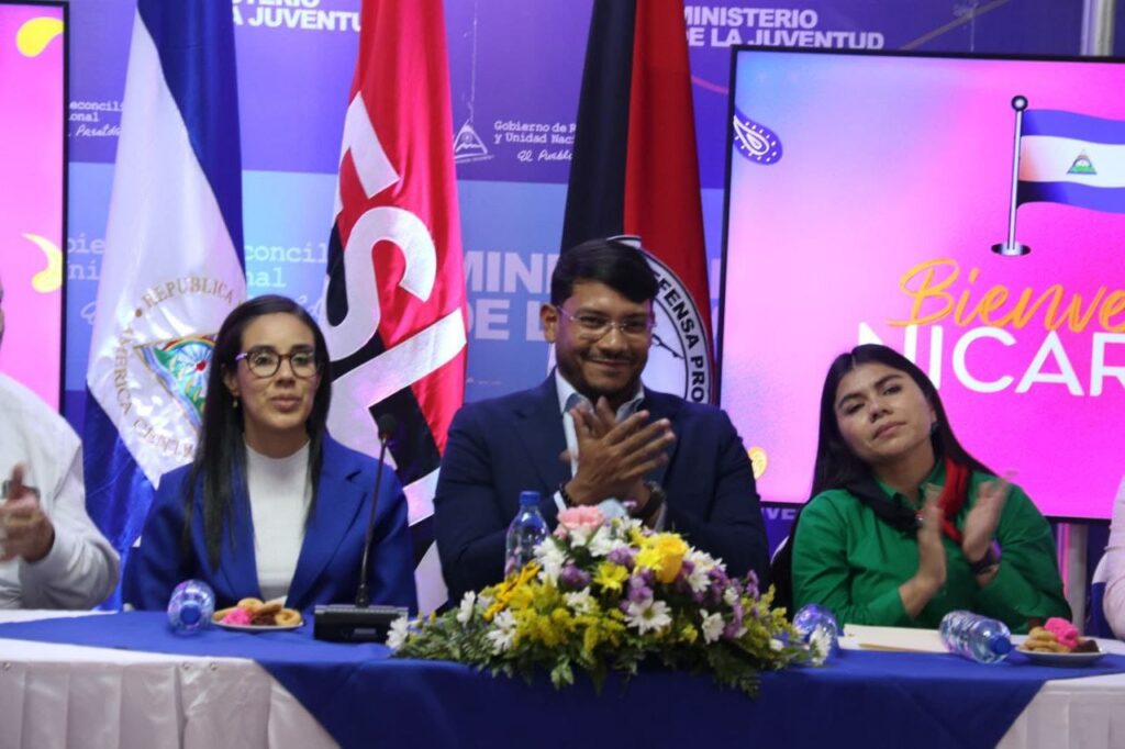Venezuela y Nicaragua intercambian planes de formación a la juventud
