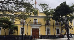 Venezuela y Uruguay restablecerán servicios consulares